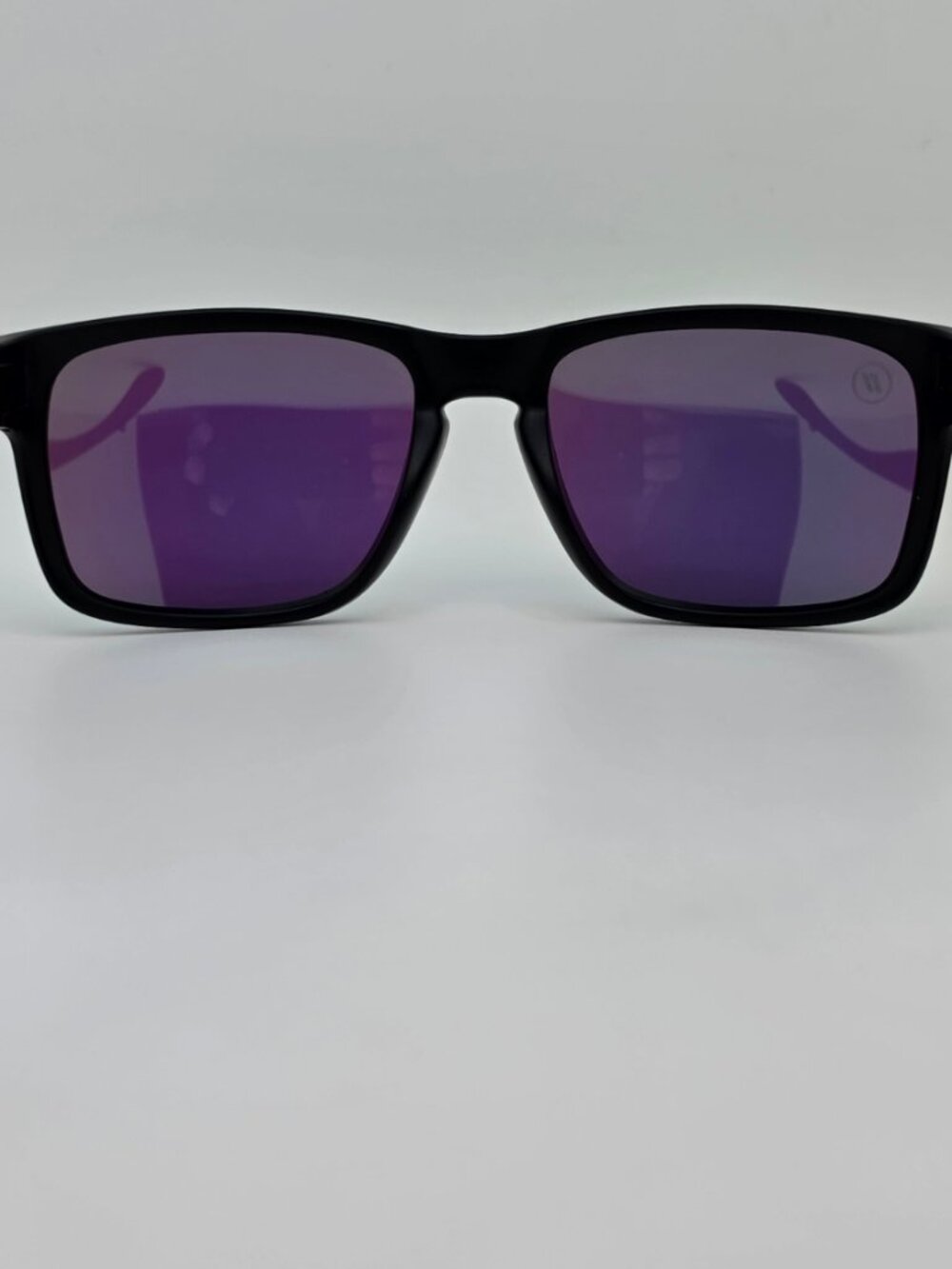 Blenders Canyon Celtic Light Matte Black Frame Polarized Green Mirror Sunglasses - Picture 5 of 13
